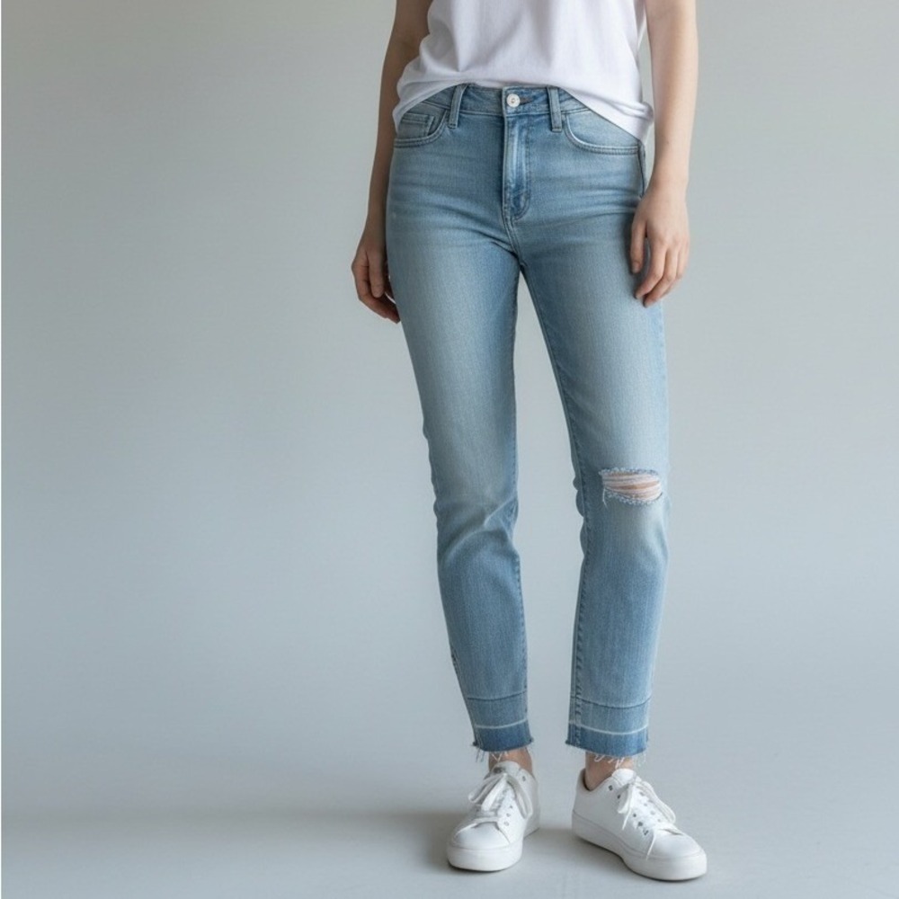 NYDJ Ami Skinny Ankle Jeans Light‎ Wash Distressed Released Hem Size 6